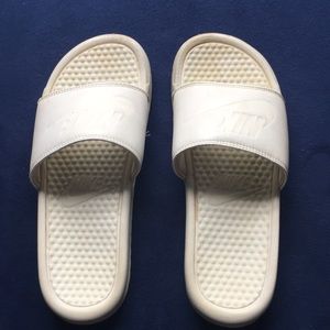 All white nike slides size 7